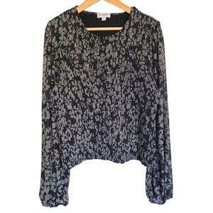 Evereve Tori Smocked Mesh Balloon Sleeve Gray Black Floral Stretch Blouse XL